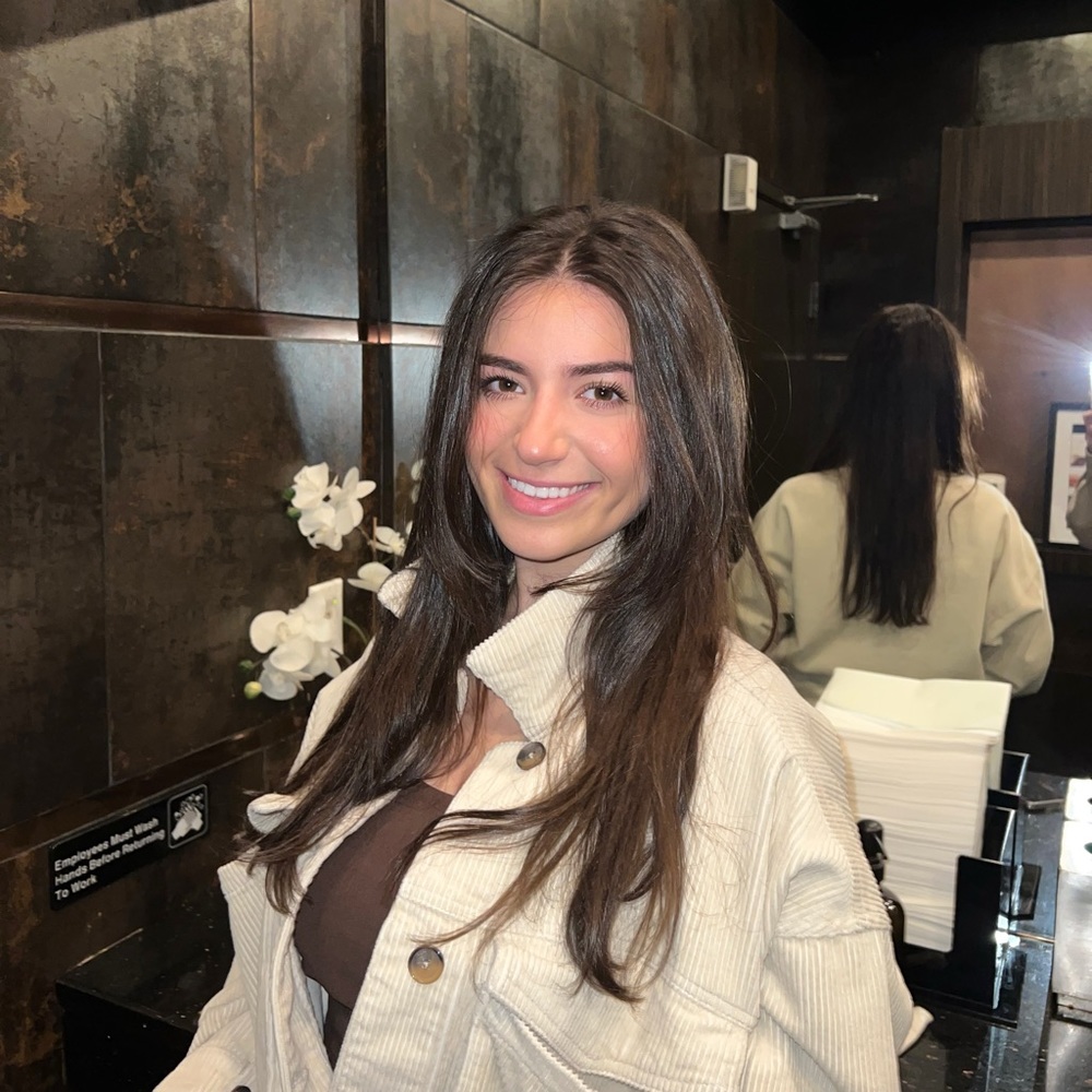 Meet your Posher, Nicole